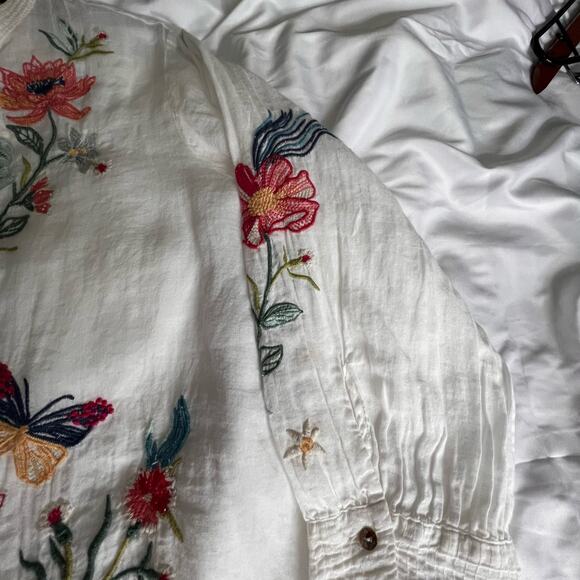 Johnny was Jordan voyager, tunic, size large, button-down, NWT. - Picture 10 of 11